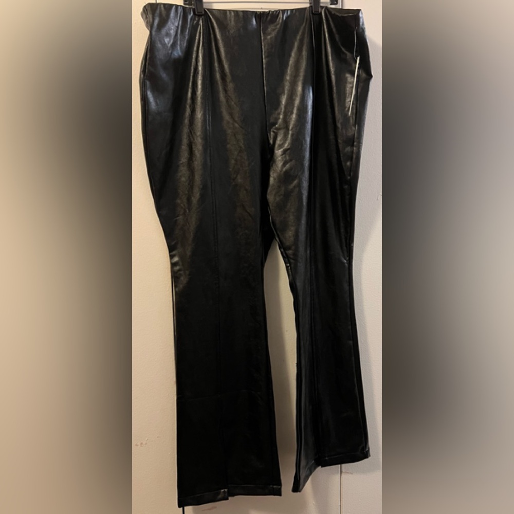 TINSELTOWN BLACK FAUX LEATHER PANTS  (3X), NWT
